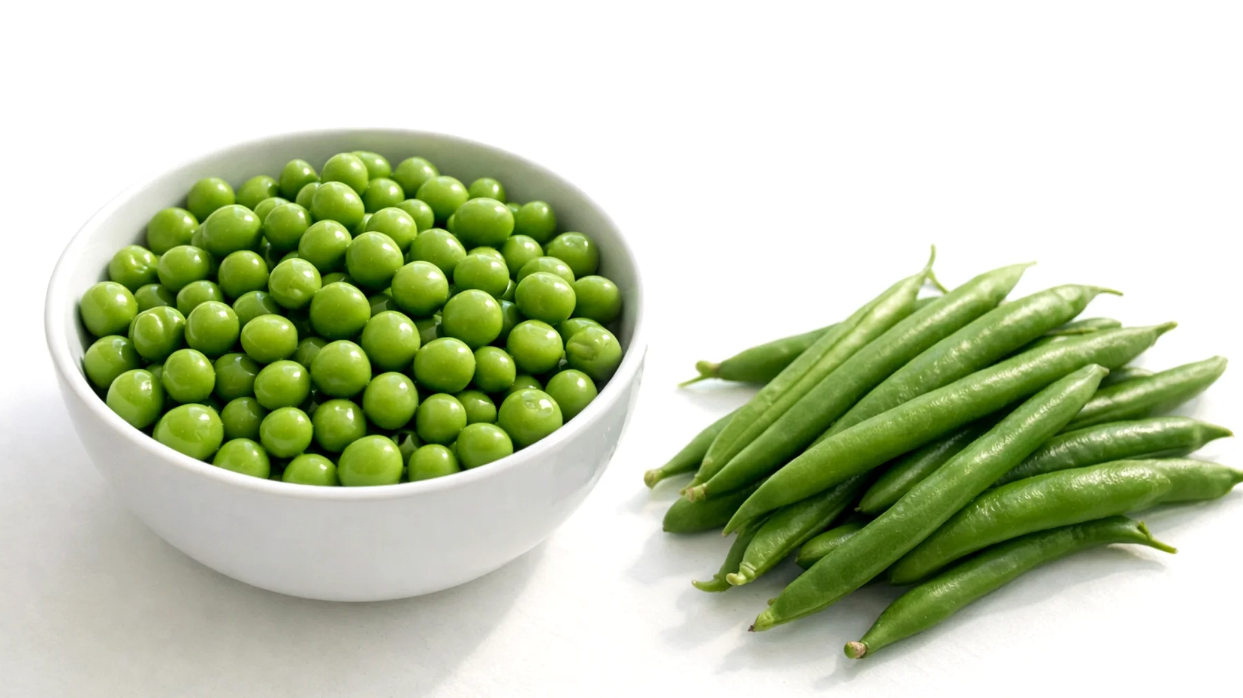 Perché i piselli sono meglio dei fagiolini: differenze nutrizionali, versatilità in cucina e vantaggi che in pochi conoscono"